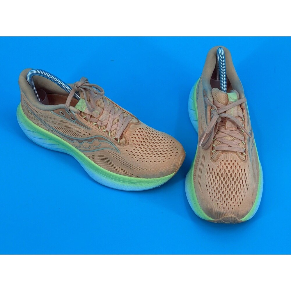 Saucony Ride 18 Womens Running Shoes Size 8 Peach Sunny S11000-140